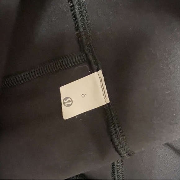 Lululemon Women’s Align Leggings 28” Nulu LW5CTES Black Size 6 - Picture 9 of 10